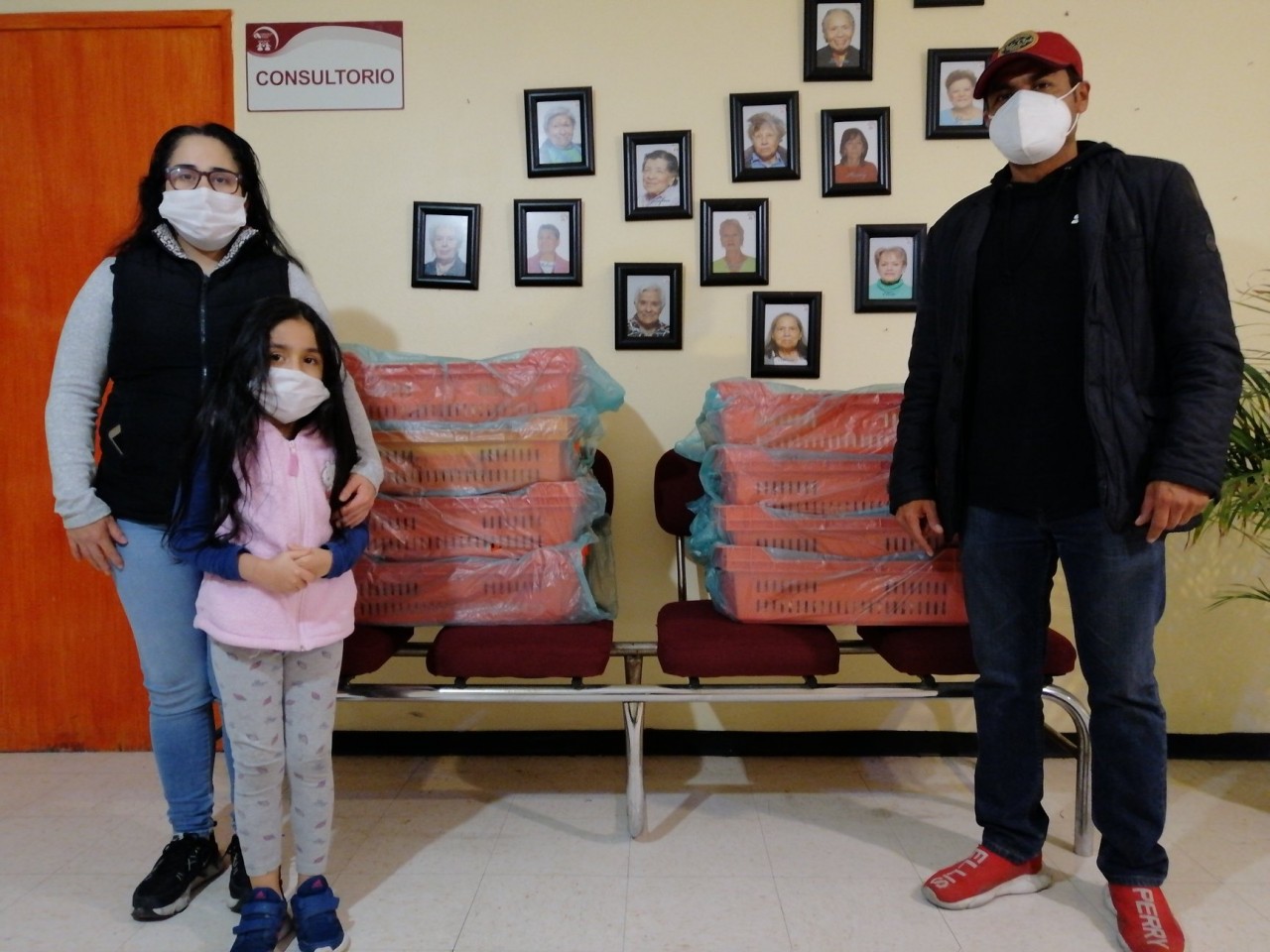 Panadería El Bizcocho regaló pan dulce a las abuelas de Casa Betti