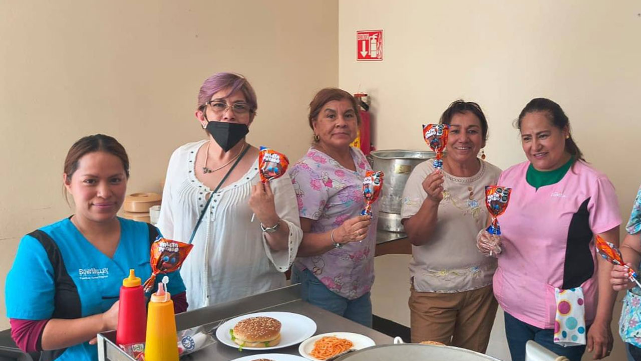 El Día del Niño en los corazones mayores